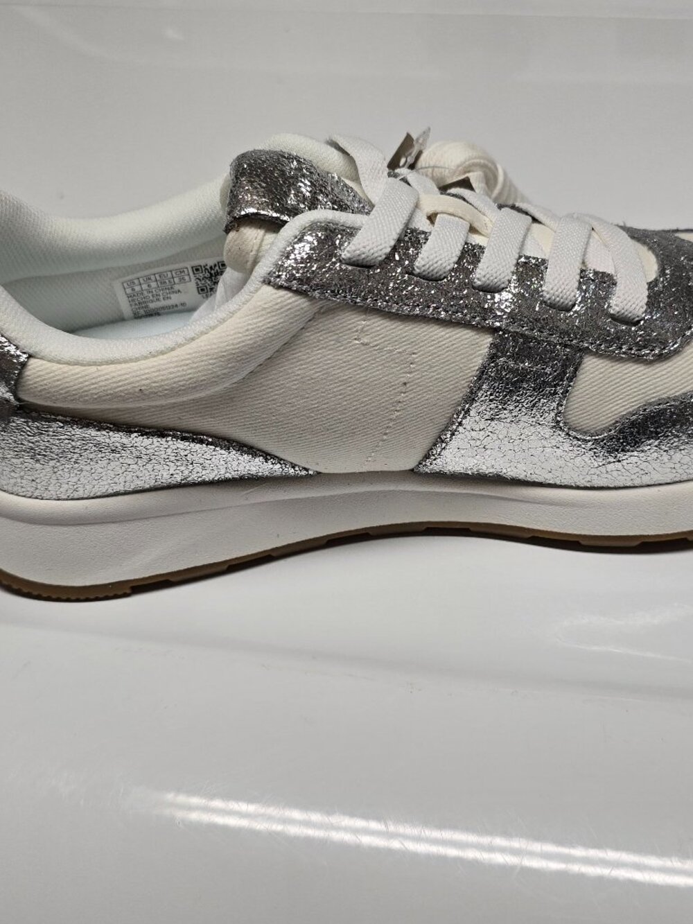TOMS TRVL LITE Retro Sneaker Women Silver Crinkle Suede Textile Low Top New 8